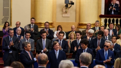 Bíblica ovación a Curro Vázquez en el Senado