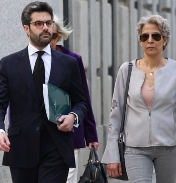 La exsecretaria de Aldama afirma que Ábalos era 'el Jefe': "Me dijo [...]