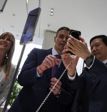 Sánchez, agasajado en Pekín: "China hace mucho, y lo celebramos, pero puede [...]