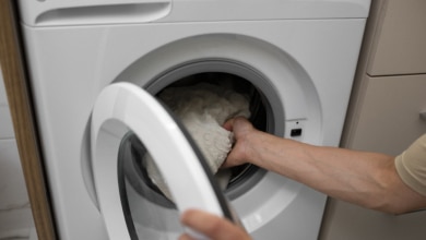 Precio de la luz hoy, 28 de abril de 2026: ¿Cuándo es más barato poner una lavadora?