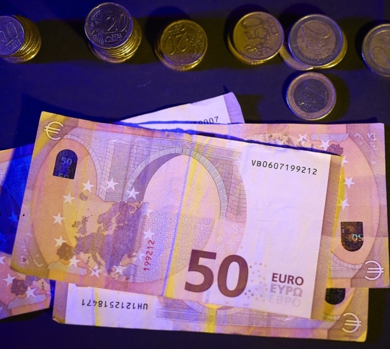 Los hogares recuperan renta pero no su riqueza neta previa a la crisis financiera