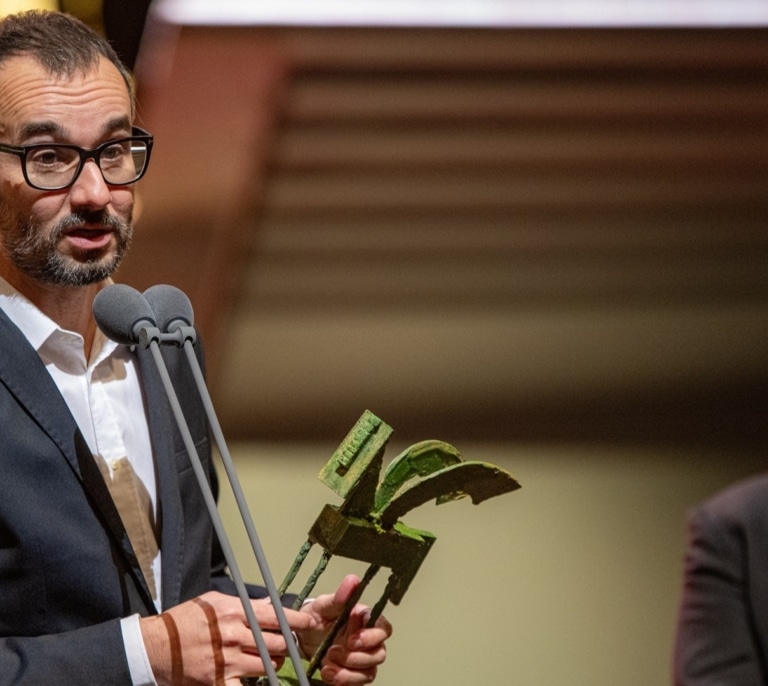 Jaïr Domínguez, el humorista en busca y captura para que acuda al juicio por un delito de odio a Vox