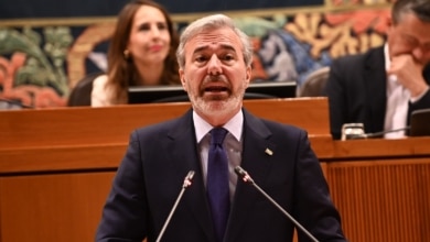 Azcón defiende que la “prioridad nacional” se aplicará con criterios de arraigo y dentro de la legalidad