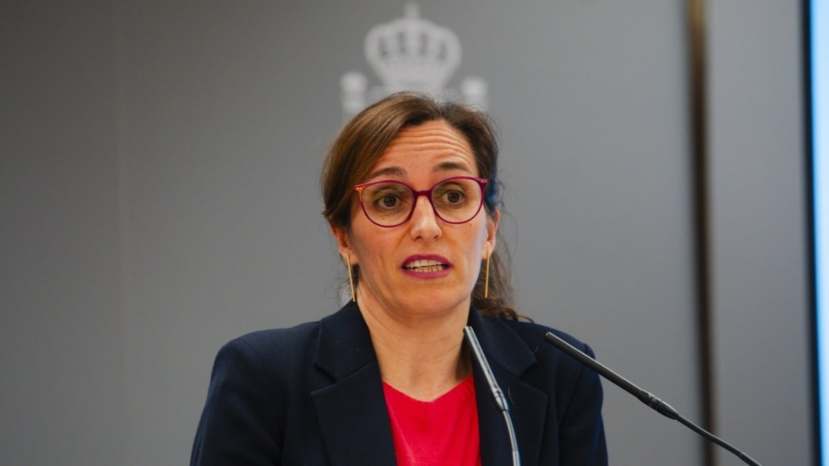 La ministra de Sanidad, Mónica García