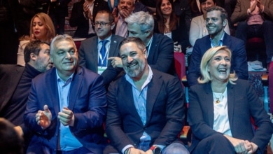 La caída de Orbán agrava la crisis en Vox al perder un referente político y financiero en Europa