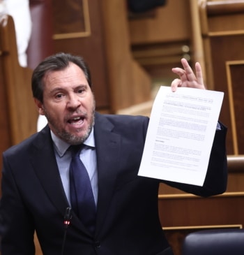 Óscar Puente mete en campaña al 112 en Adamuz para culpar a [...]