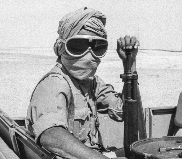 Avedon, Robert Frank, las fotografías de guerra de Pérez-Reverte y el Bernabéu, protagonistas de PHotoEspaña 2026