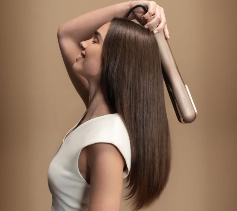 Deja de freírte el pelo con calor extremo: Cecotec tiene el accesorio perfecto para una melena lisa sin daños