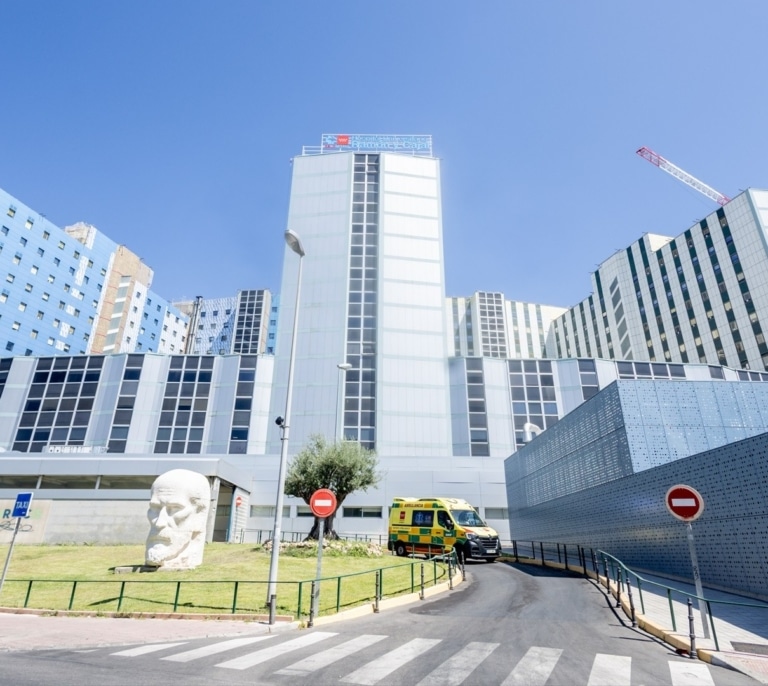 ¿Cuánto cuesta poner el aire acondicionado y la calefacción en los edificios públicos?