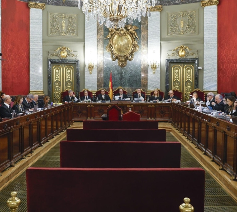 El juez Moreno imputa al guardia civil de Transportes que declaró como testigo en el juicio de Ábalos