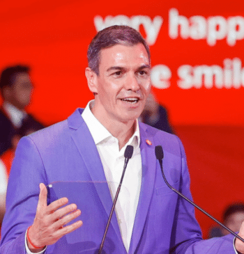 Sánchez, en carroza por España y por el mundo