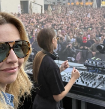 Silvia Salis, la alcaldesa de Génova que organiza raves y puede unir [...]