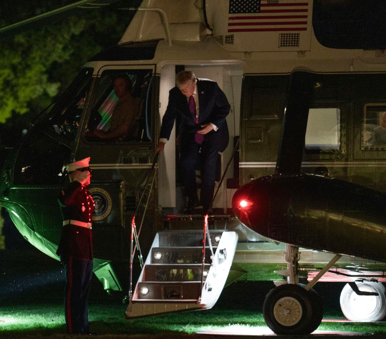 Trump amenaza con "más bombas" pero se abre a colaborar con Irán para retirar el "polvo nuclear"