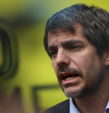 Urtasun aprovecha el 14 de abril para anunciar la disolución de la [...]