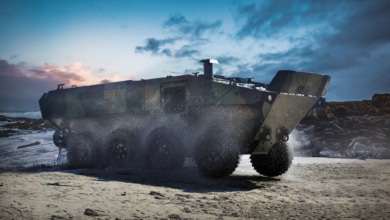 Indra e Iveco unen fuerzas para fabricar el nuevo anfibio asturiano 8x8 con blindaje extra