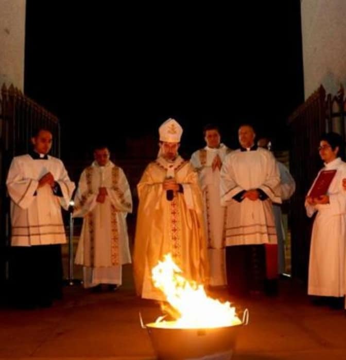 Los secretos de la Vigilia Pascual, la misa más larga e importante [...]