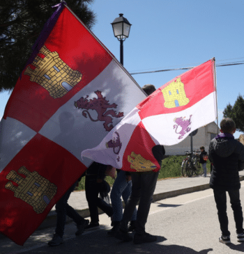 Castilla y León celebra su día grande entre los mensajes institucionales y [...]