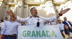 PP y Vox cierran un acuerdo de gobierno en Extremadura con una vicepresidencia y dos consejerías bajo el control Abascal