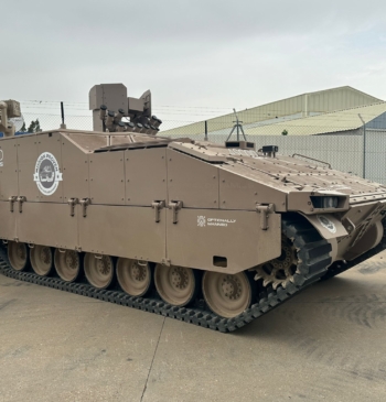 La fábrica sevillana de Santa Bárbara que pone a punto el blindaje [...]