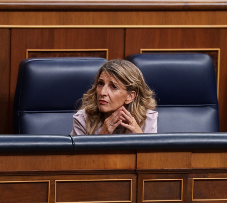 La desconexión digital vuelve por tercera vez: Yolanda Díaz la reubica ahora en el decreto de prevención de riesgos laborales