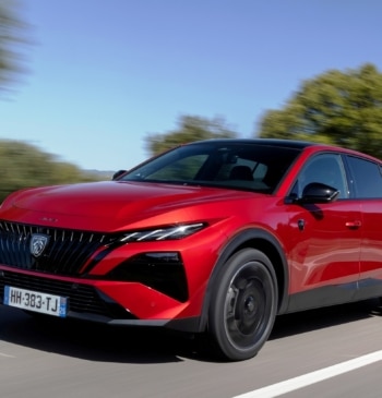 Peugeot 408: Amor a primera vista