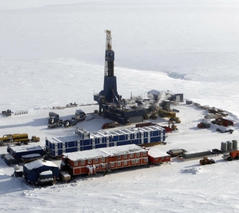 Repsol inicia la producción de petróleo en Alaska que alcanzará los 80.000 barriles diarios