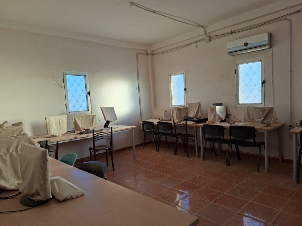 Aula de informática de la Escuela de Enfermería Ahmed Abdel-Fatah