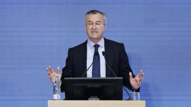 González-Bueno dice adiós al Sabadell y ve sentido a las fusiones de bancos medianos