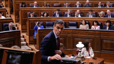 El PSOE mantiene su plan de defensa de Zapatero pero lo supedita a su cita ante el juez del 2 de junio