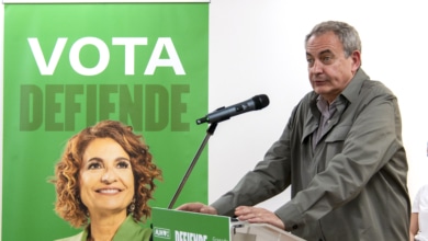 El PSOE denuncia una persecución judicial tras la imputación de Zapatero y pide respetar "la presunción de inocencia"