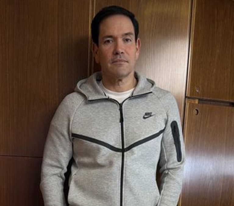 ¿Qué hace Marco Rubio con el chándal de Maduro? El mensaje de Trump desde el Air Force One