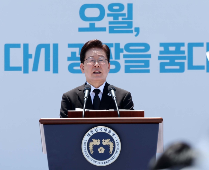 El presidente surcoreano, Lee Jae‑myung, en la ceremonia por el aniversario de la masacre de Gwangju