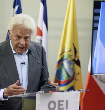 Felipe González no se atreve a "creer" las acusaciones contra Zapatero y [...]