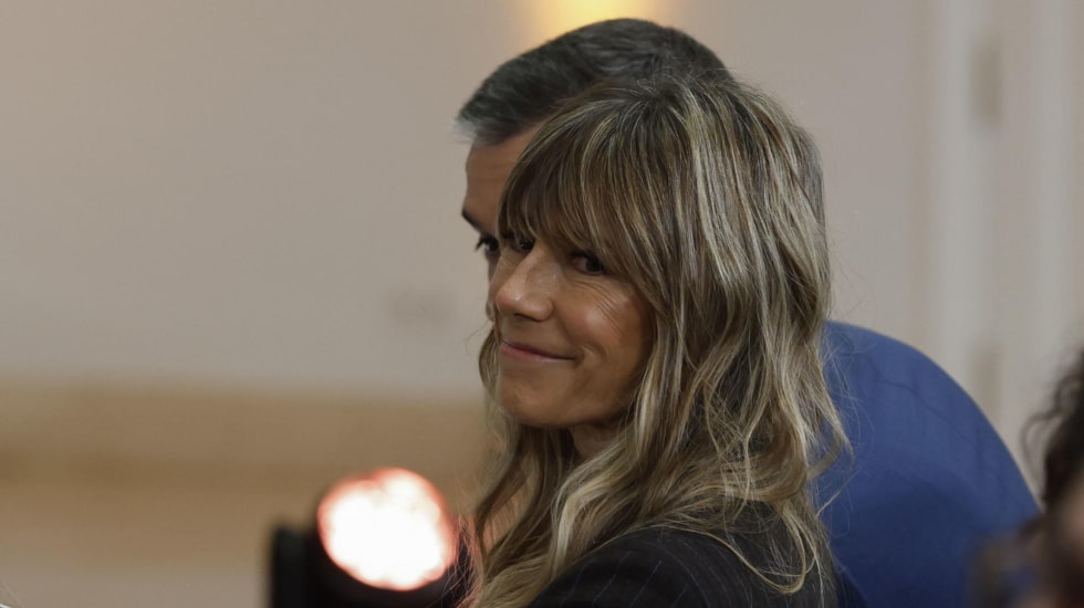 Peinado rechaza los recursos de Vox y Manos Limpias y confirma que las acusaciones contra Begoña Gómez deben actuar unidas