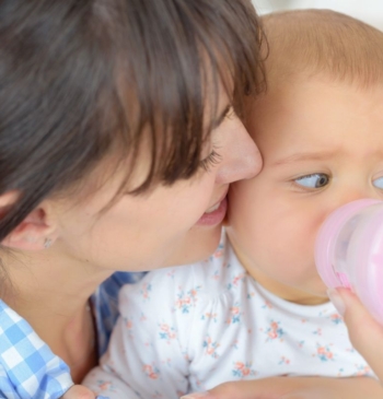 La maternidad se diversifica en España con el impulso de la reproducción [...]