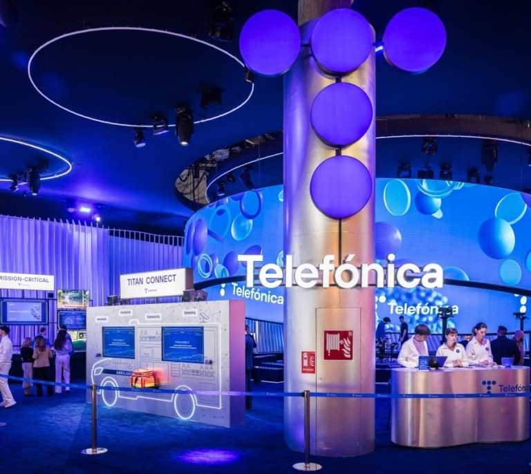 Telefónica reduce pérdidas en el primer trimestre y eleva los ingresos a 8.127 millones de euros