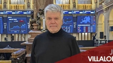 Juan Villalonga, primer ejecutivo entrevistado en directo a través de su gemelo digital ante un público institucional en Europa