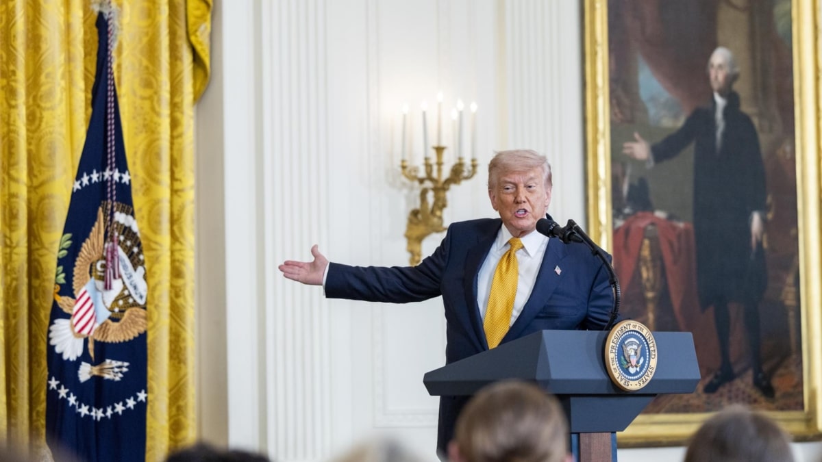 Trump da a la UE hasta el 4 de julio para cumplir un acuerdo comercial y amenaza con subir los aranceles
