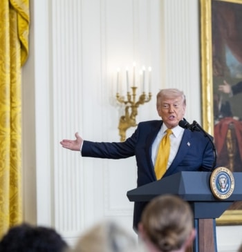 Trump da a la UE hasta el 4 de julio para cumplir [...]