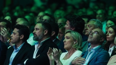 Abascal, la galaxia de críticos de Vox o Alvise: el cisma de la ultraderecha francesa contagia a España