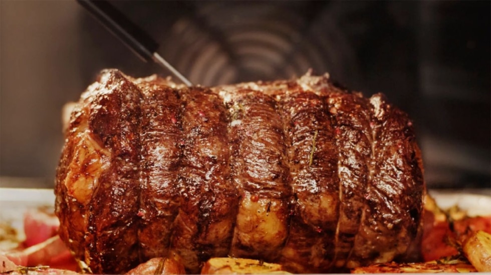 ¿Quieres cocinar más sano? AEG rebaja más de 200€ el horno de vapor más completo