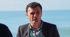 El caso de Juan Carlos Aragón sacude a Cádiz y su carnaval: el alcalde del PP exige responsabilidades a Kichi por "tapar" los malos tratos del comparsista