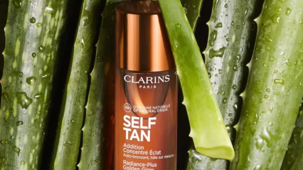 Ni horas al sol ni bronceada a parches: este autobronceador corporal deja un tono bonito y muy natural