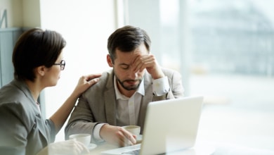 Dime con quién andas y te diré cuánto envejeces: la ciencia cifra el daño de las personas tóxicas en nuestras vidas