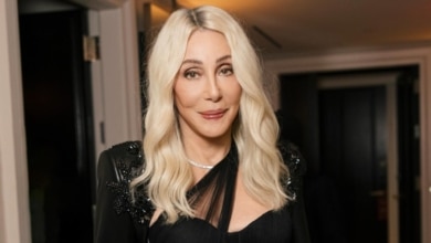 Las tres reinvenciones de Cher, la Diosa del Pop que siempre vuelve