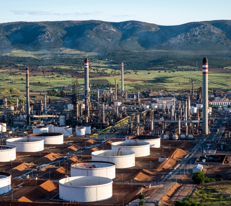 Repsol transforma ya en Puertollano 200.000 toneladas de aceite de cocina en combustible renovable