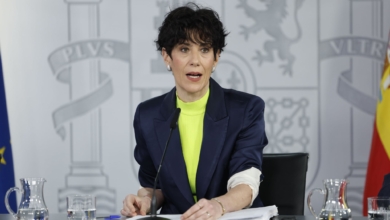 Montero rectifica con la muerte de los guardias civiles y la Moncloa subraya su "empatía" y "compromiso" con el cuerpo