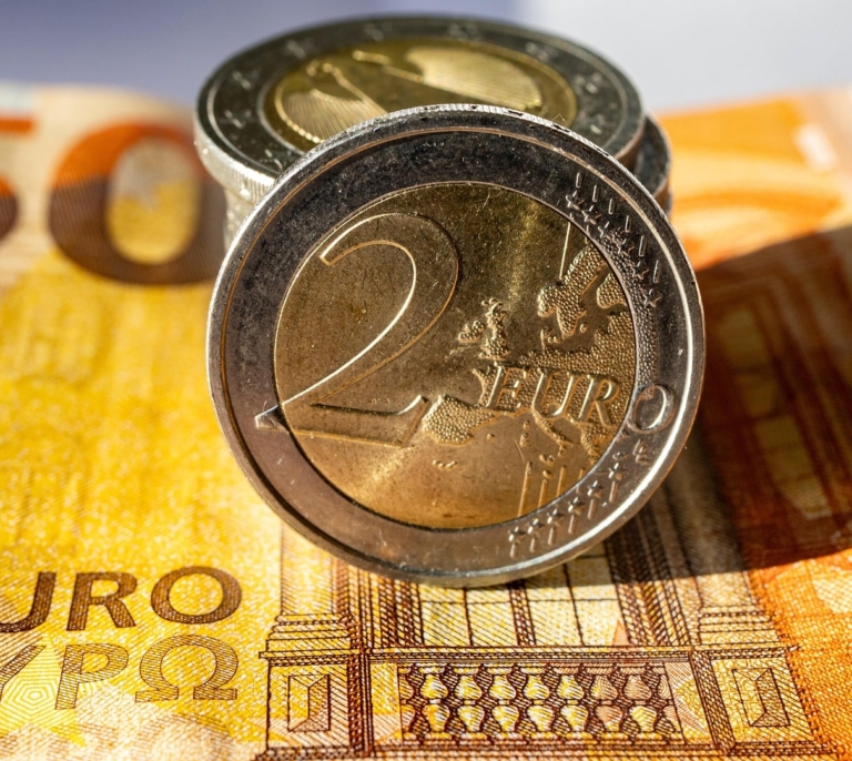 Precio de la luz hoy, 11 de mayo de 2026: qué indica una subida repentina en la factura