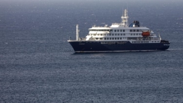Tres muertos por un posible brote de hantavirus en un crucero con 14 españoles a bordo