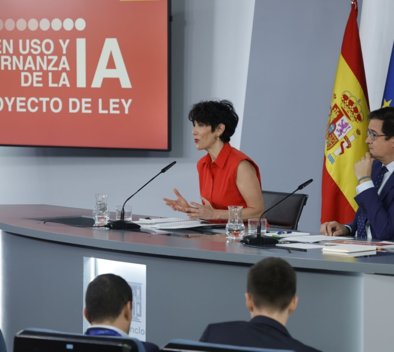El Gobierno se escuda en el aval judicial y el control interno para no revisar otra vez el rescate de Plus Ultra
